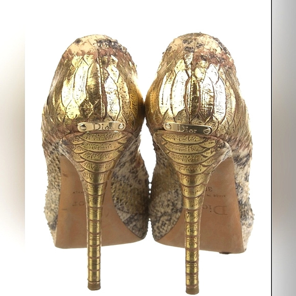 🔥Christian Dior Python Snakeskin Pumps - Picture 12 of 17